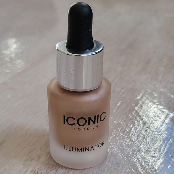 Iconic London Illuminator - Picture 3 of 3